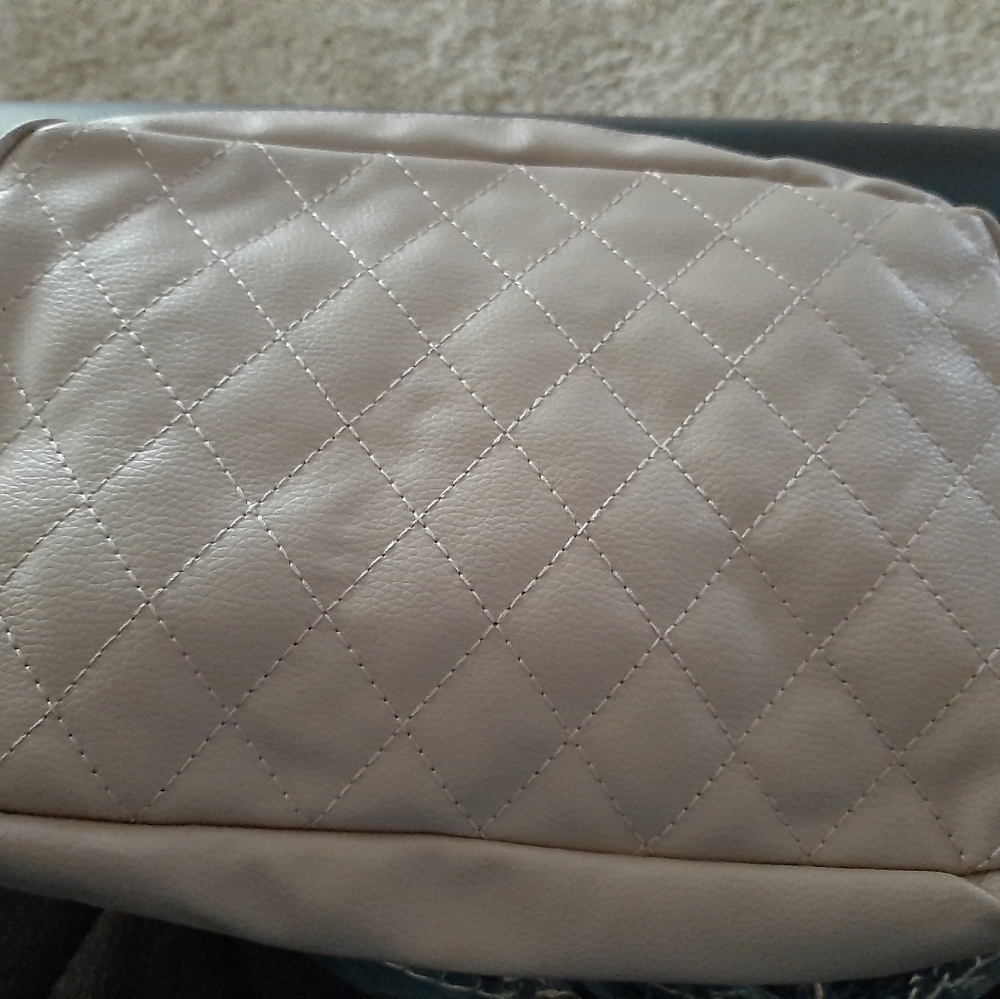 Purse - Picture 4 of 4